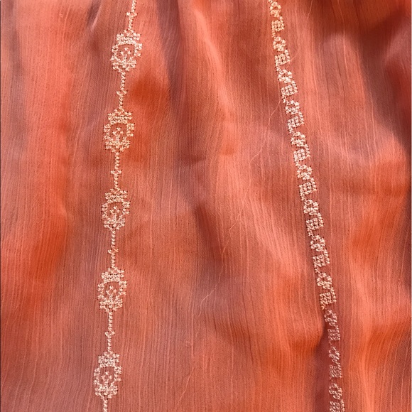 Flowy peach blouse - Picture 4 of 4